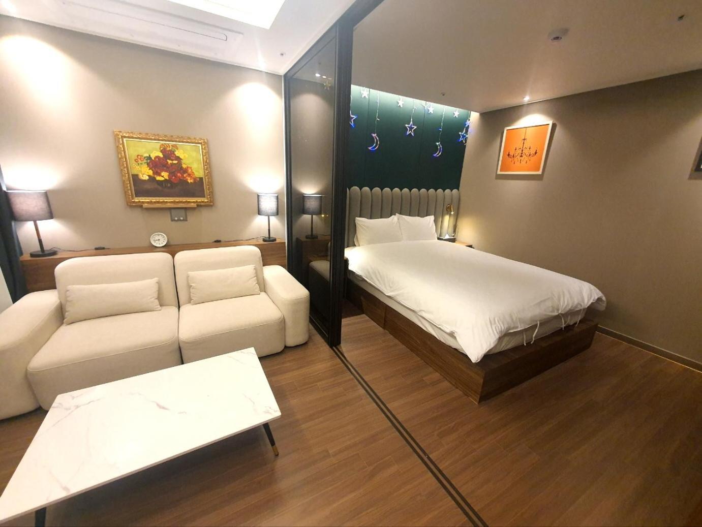 Hotel Raviens라비앙즈 à Busan Extérieur photo