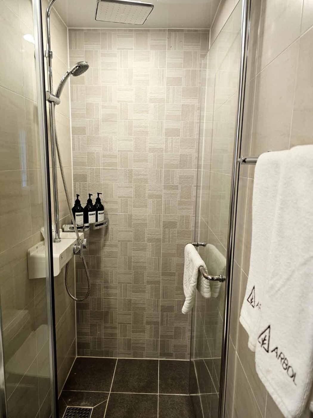 Hotel Raviens라비앙즈 à Busan Extérieur photo